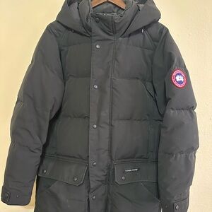 Canada Goose Men's Black Puffer Jacket